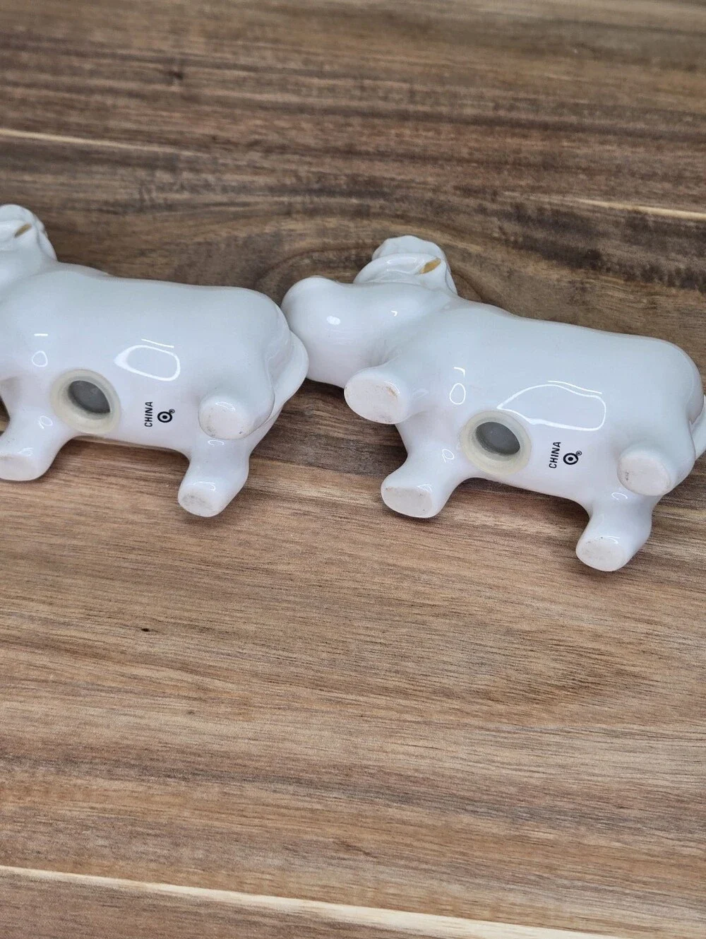 White Ceramic Hippo Salt & Pepper Shakers Set Gold Ear Trim Hat Couple Minimal